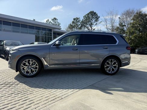 Certified 2025 BMW X7 xDrive40i w/ Executive Package image 3