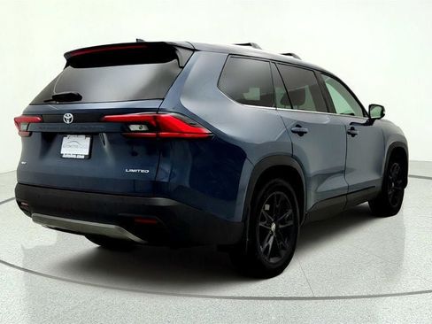 Used 2024 Toyota Grand Highlander AWD image 5