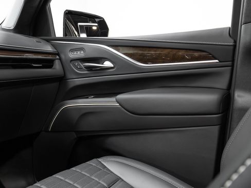 Used 2022 Cadillac Escalade Sport Platinum image 30