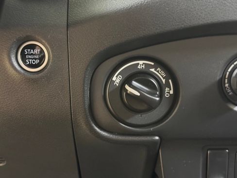 Used 2024 Nissan Frontier S w/ Technology Package AWD/4WD image 39