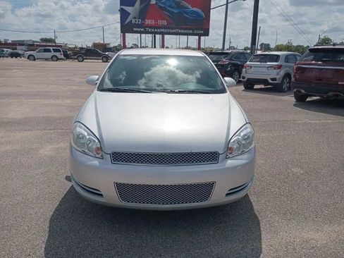 Used 2016 Chevrolet Impala LT FWD image 8