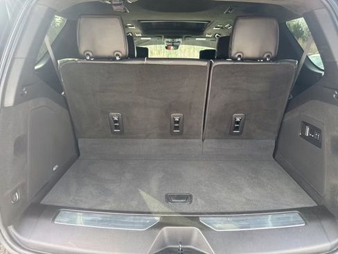 Used 2022 Cadillac Escalade Premium Luxury Platinum image 27