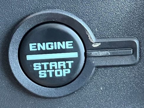 Used 2025 Ford Bronco Badlands AWD/4WD image 29