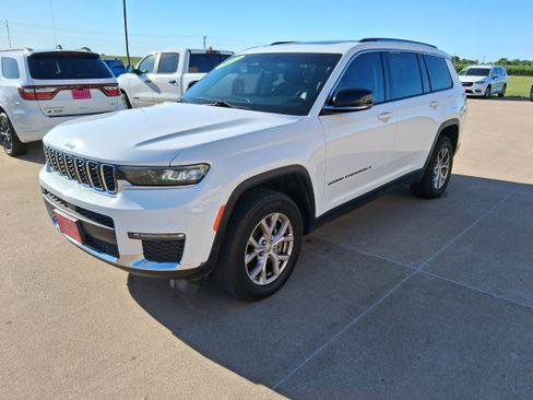 Used 2022 Jeep Grand Cherokee L Limited AWD/4WD image 4