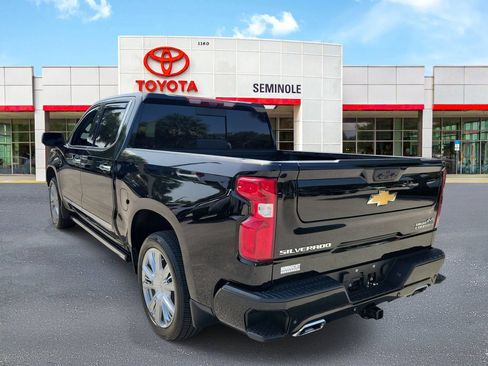 Used 2025 Chevrolet Silverado 1500 High Country AWD/4WD image 4