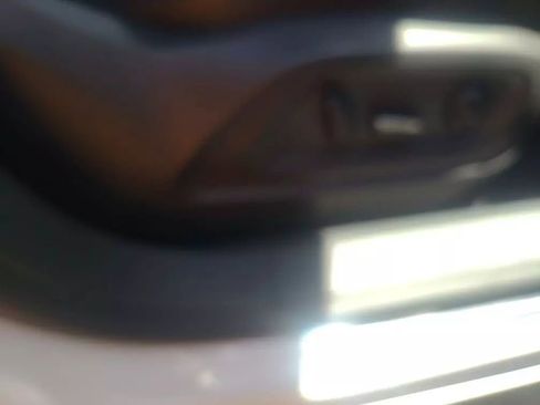 Used 2015 Volkswagen Tiguan R-Line image 40