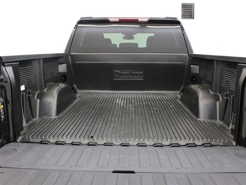Used 2025 GMC Sierra 1500 SLT AWD/4WD image 31