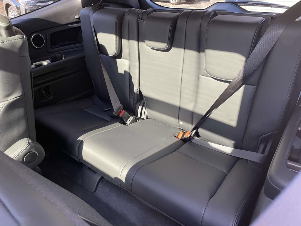 Used 2026 Subaru Ascent Bronze Edition AWD/4WD image 12