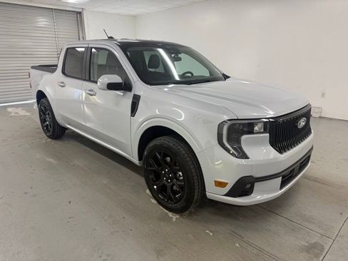 New 2026 Ford Maverick Lobo image 3