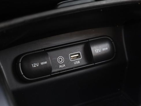 Used 2019 Kia Sorento L FWD image 16