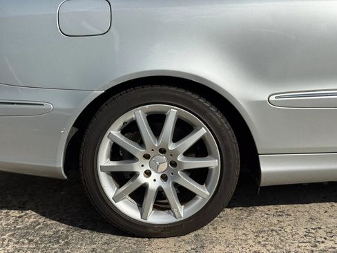 Used 2007 Mercedes-Benz CLK 350 Cabriolet image 11