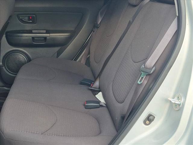 Used 2013 Kia Soul FWD image 15