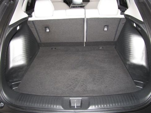 Used 2025 Honda HR-V LX image 15