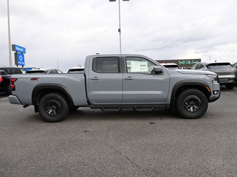 New 2026 Nissan Frontier PRO-4X w/ Pro-4x Convenience Package image 5