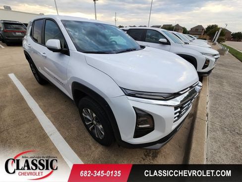 Used 2026 Chevrolet Equinox LT FWD image 1