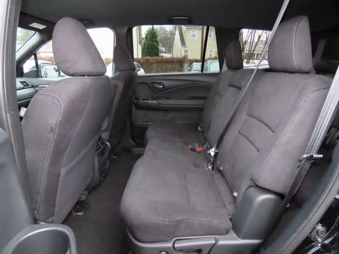 Certified 2022 Honda Pilot Sport image 12