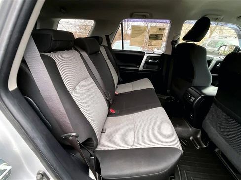 Used 2015 Toyota 4Runner SR5 image 17