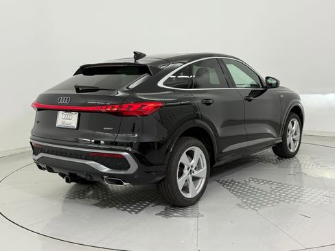 New 2025 Audi Q5 Premium Plus image 9