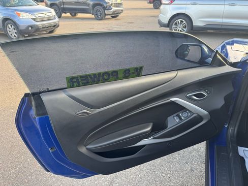 Used 2020 Chevrolet Camaro LT image 13