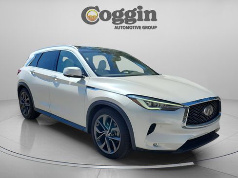 Used 2019 INFINITI QX50 Essential w/ Sensory Package image 8