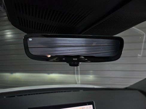 Used 2023 Fisker Ocean Extreme image 32