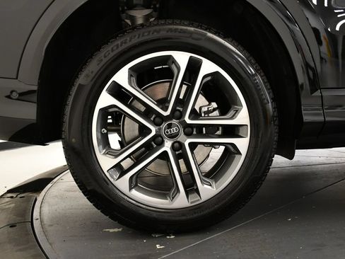 Used 2025 Audi Q5 Premium w/ Convenience Package AWD/4WD image 15
