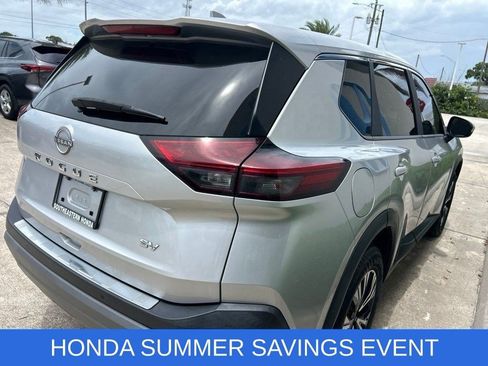 Used 2023 Nissan Rogue SV FWD image 9