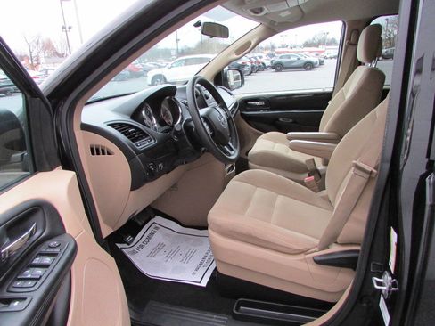 Used 2014 Dodge Grand Caravan SE w/ Quick Order Package 29E SE image 6