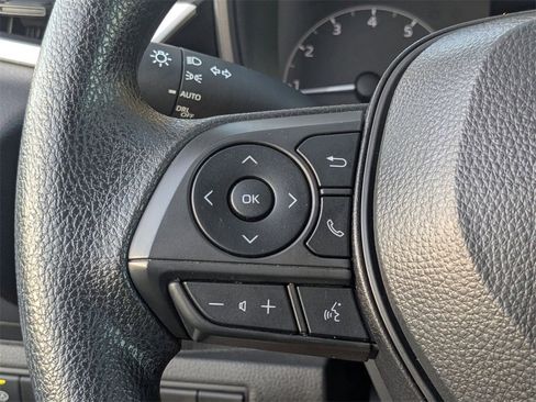 Used 2025 Toyota Corolla LE image 25