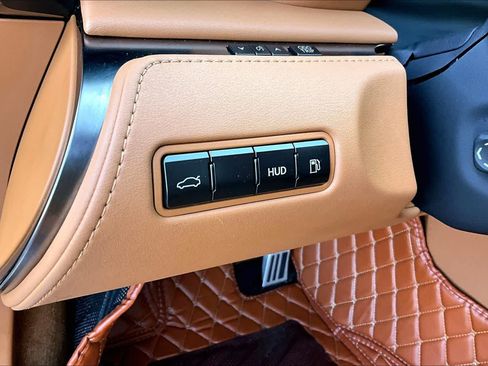 Used 2018 Lexus LC 500 Coupe RWD image 31