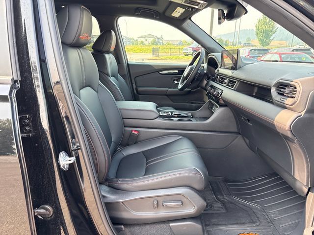 Certified 2026 Honda Pilot TrailSport image 10