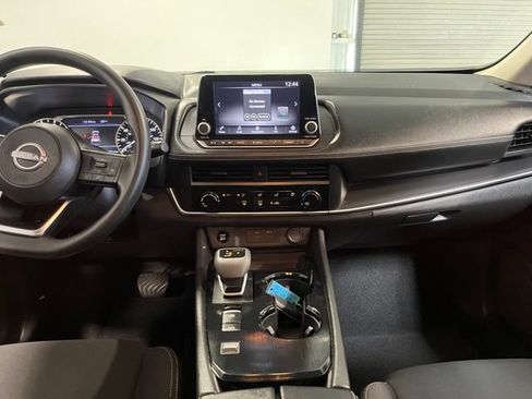 Used 2024 Nissan Rogue S FWD image 21