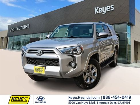 Used 2022 Toyota 4Runner SR5 image 1