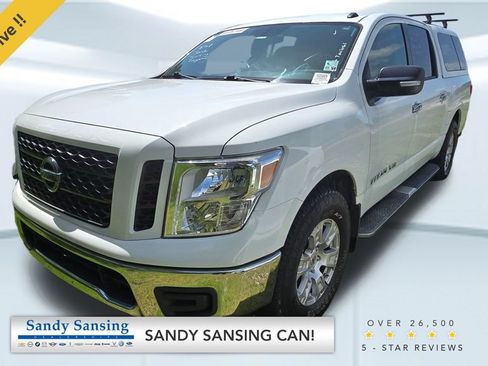 Used 2019 Nissan Titan SV RWD image 1