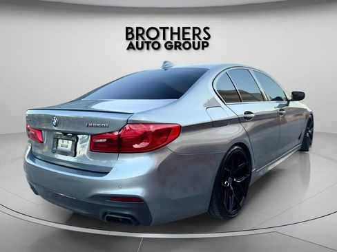 Used 2018 BMW M550i xDrive image 10