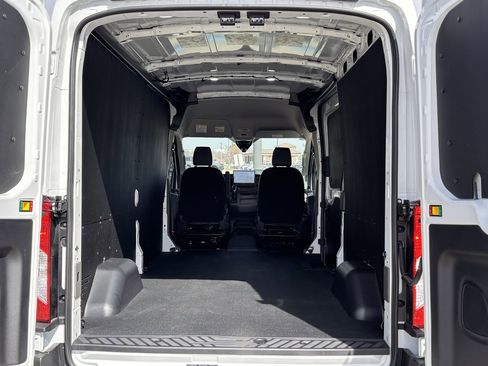 New 2026 Ford Transit 250 148 Medium Roof w/ Load Area Protection Package image 24