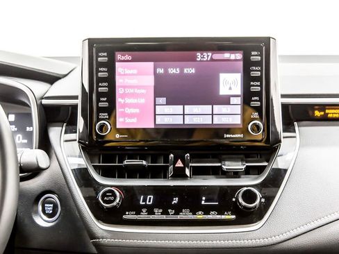 Used 2022 Toyota Corolla SE image 17