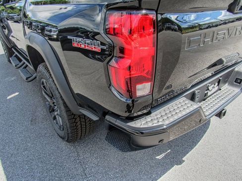 New 2025 Chevrolet Colorado Trail Boss w/ Midnight Edition image 8