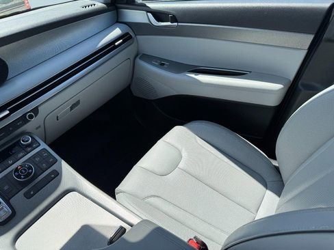 Used 2023 Hyundai Palisade SEL image 11