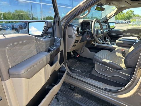 Used 2025 Ford F150 Platinum w/ Equipment Group 703A Plus AWD/4WD image 6