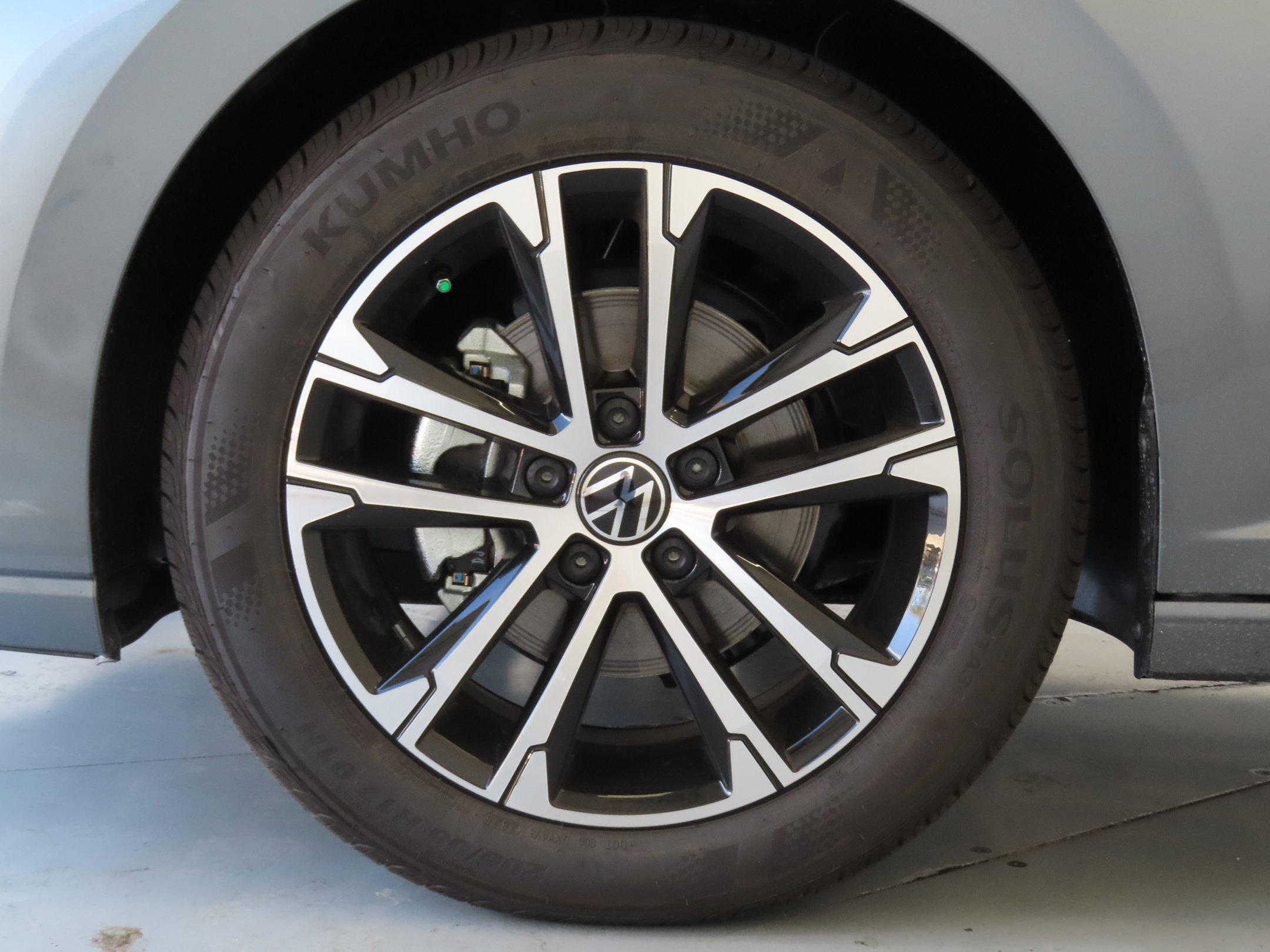 Used 2026 Volkswagen Jetta Sport FWD image 26