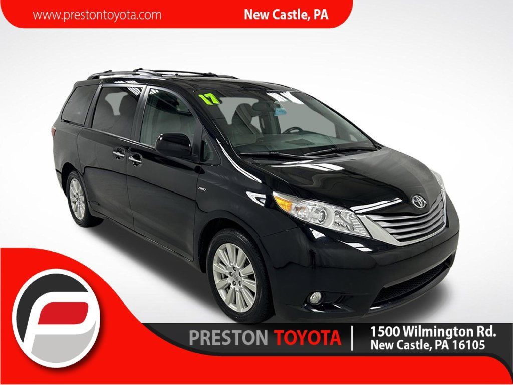 Used 2017 Toyota Sienna XLE Premium AWD/4WD image 1