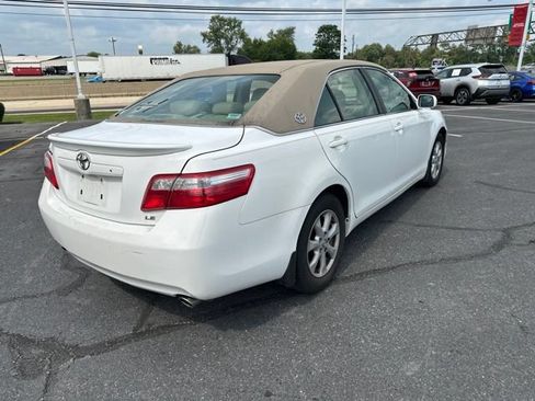 Used 2008 Toyota Camry LE FWD image 7