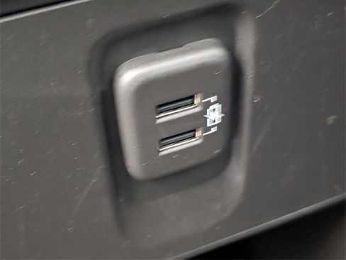 Used 2019 Chevrolet Traverse LT image 26