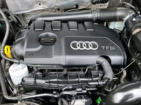Used 2018 Audi Q3 2.0T Premium FWD image 33