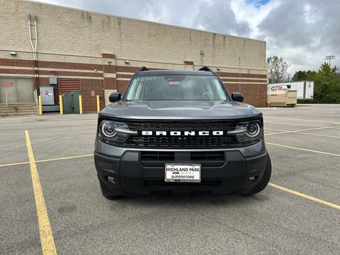 New 2025 Ford Bronco Sport Outer Banks image 3