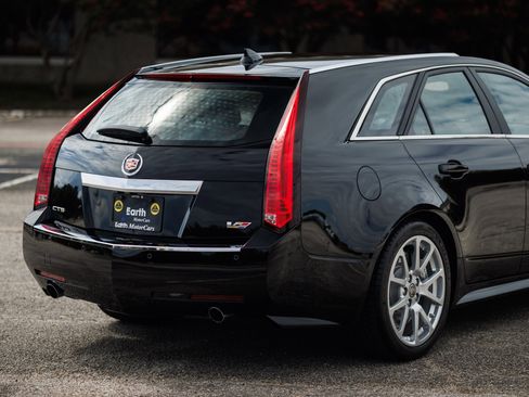 Used 2012 Cadillac CTS V w/ Wood Trim Package image 12