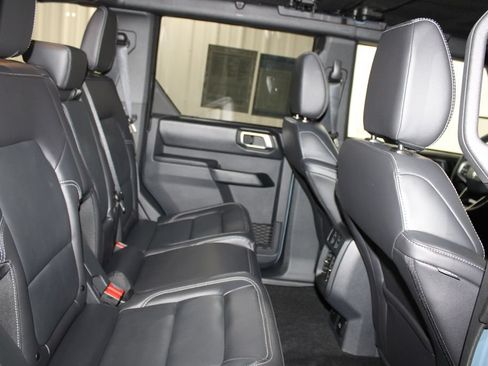 Used 2025 Ford Bronco Outer Banks AWD/4WD image 31