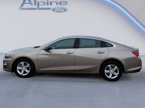 Used 2024 Chevrolet Malibu LS image 2