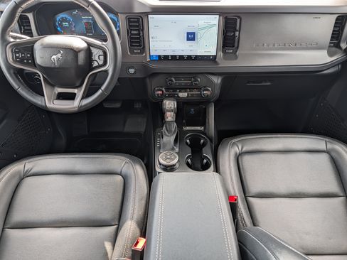Used 2025 Ford Bronco Badlands AWD/4WD image 10
